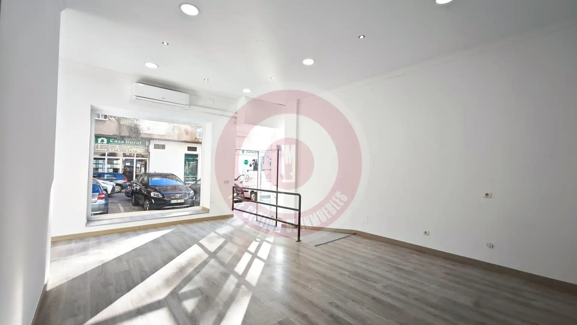 Premises for sale in Vélez-Málaga  with Air Conditioner