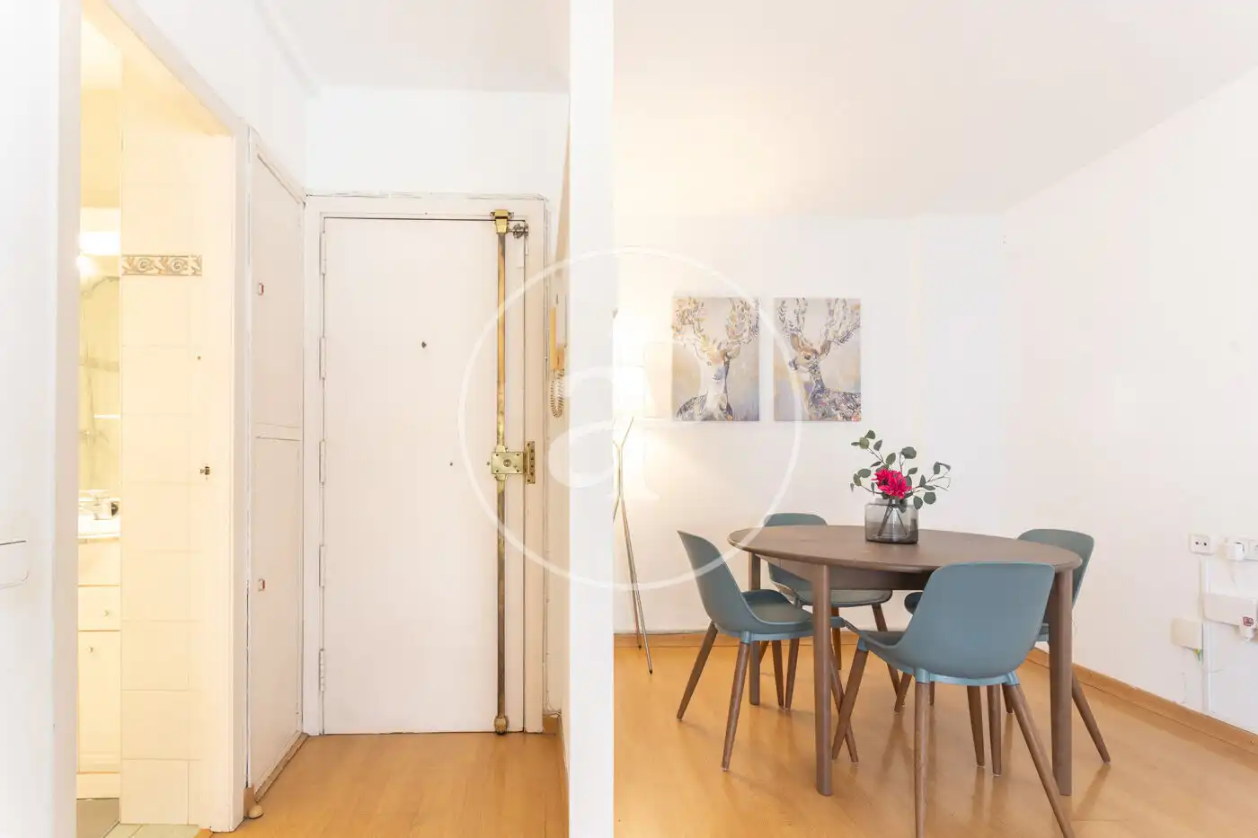 Piso de alquiler en Barcelona con Amueblado y Balcón