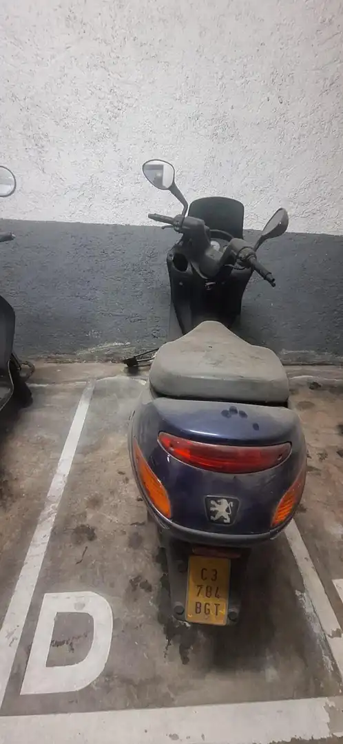 Motorradstellplatz zum Verkauf in Carrer Carrer Riego, imagen 4