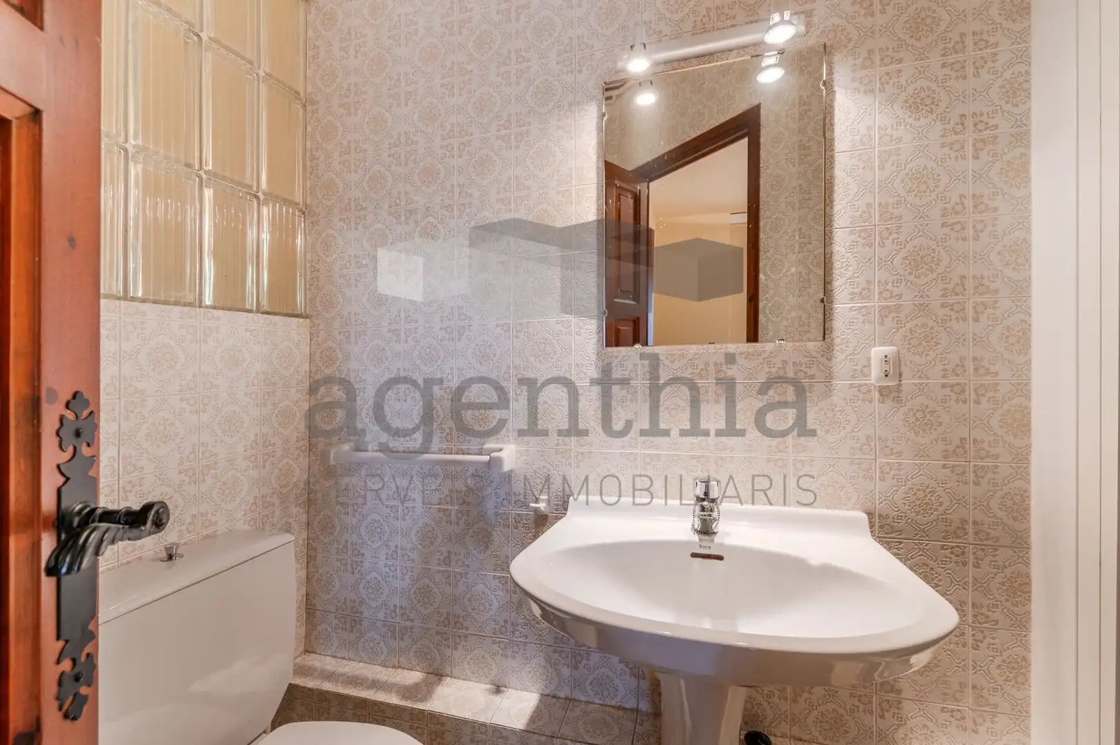 Baño de Casa o chalet en venta en Castell d'Aro, Platja d'Aro i s'Agaró con Aire acondicionado, Calefacción y Trastero