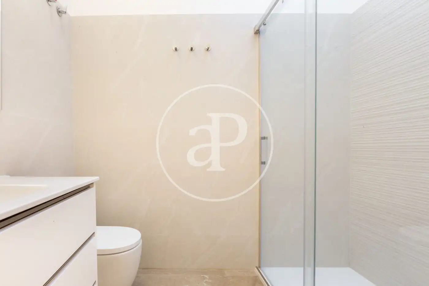 Baño de Ático en venta en Valencia con Aire acondicionado, Calefacción y Terraza