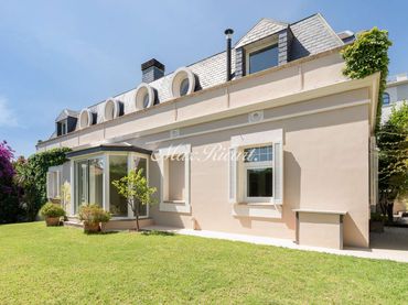 Casa con balcone in affitto a N/A