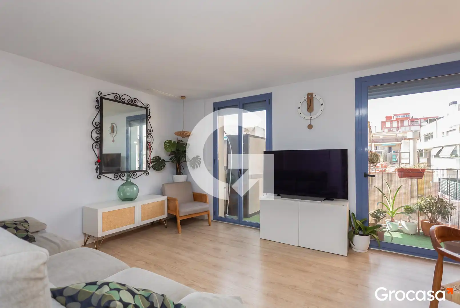 Sala d'estar de Dúplex en venda en El Prat de Llobregat amb Aire condicionat, Calefacció i Terrassa