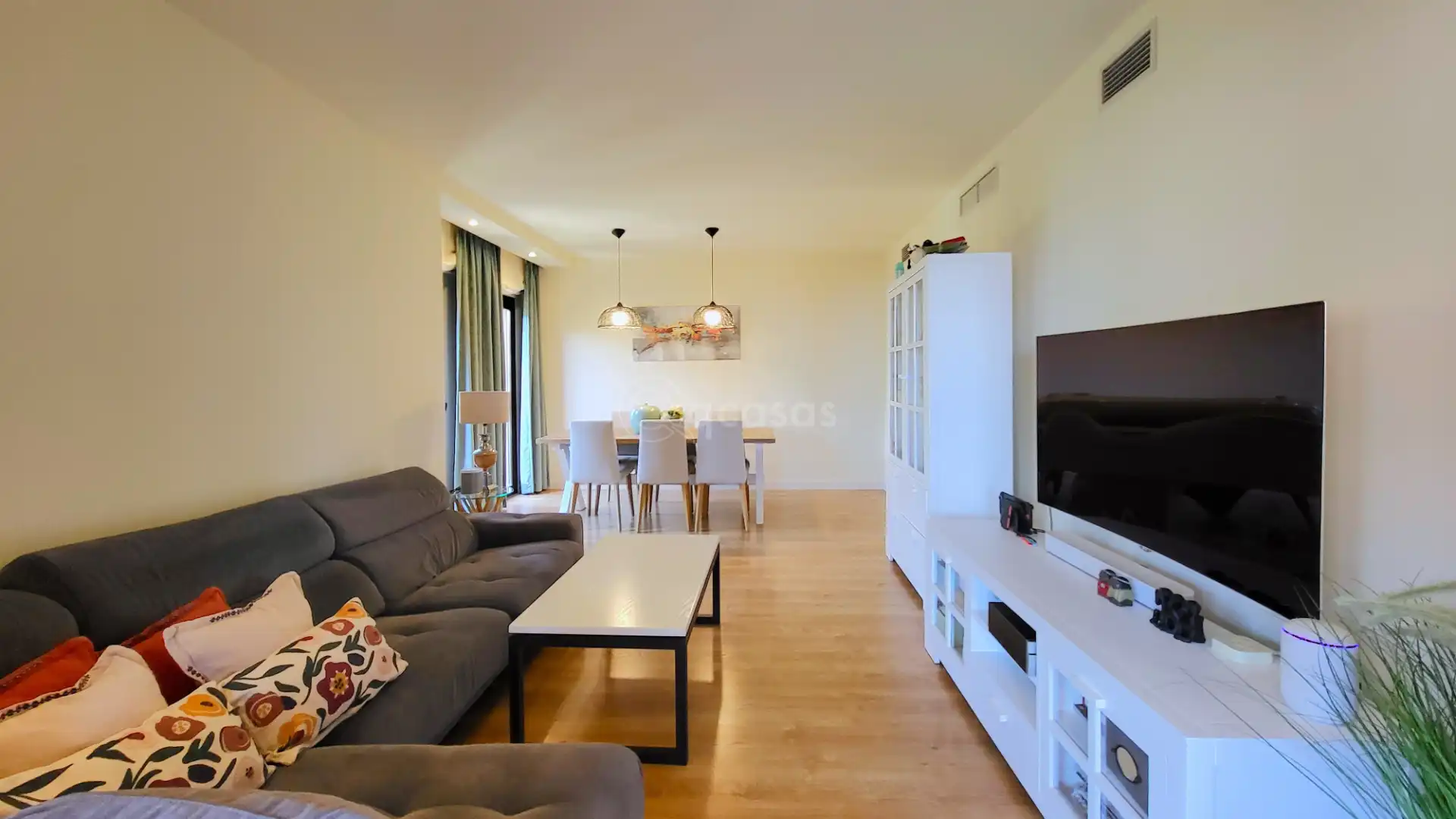 Living room of Flat for sale in Benalmádena  with Air Conditioner, Terrace and Furnished