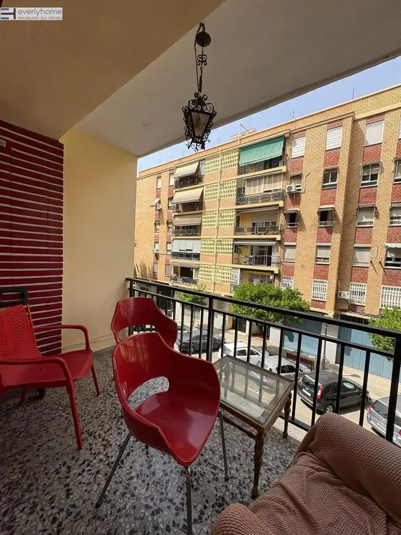 Balcony of Flat for rent in Valencia  with Furnished and Balcony