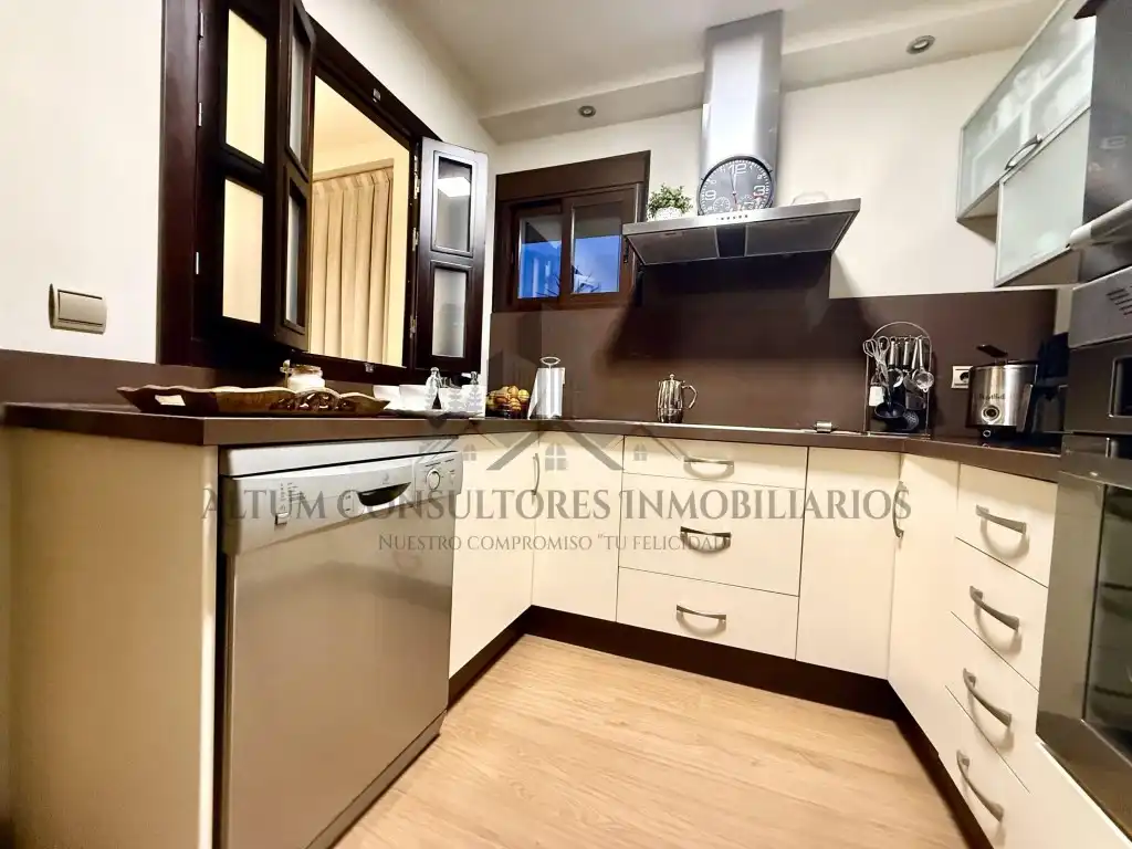 Kitchen of Flat for sale in Sevilla