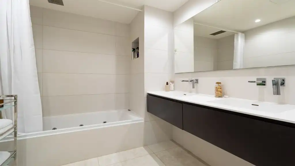 Bathroom of Apartments for sale in  Palma de Mallorca  with Air Conditioner and Terrace