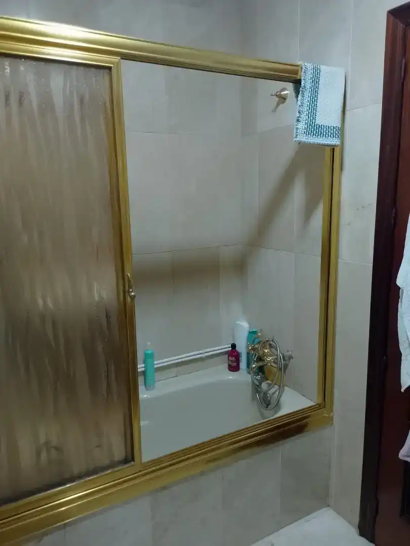 Baño de Piso en venta en Almadén con Aire acondicionado, Amueblado y Lavadora