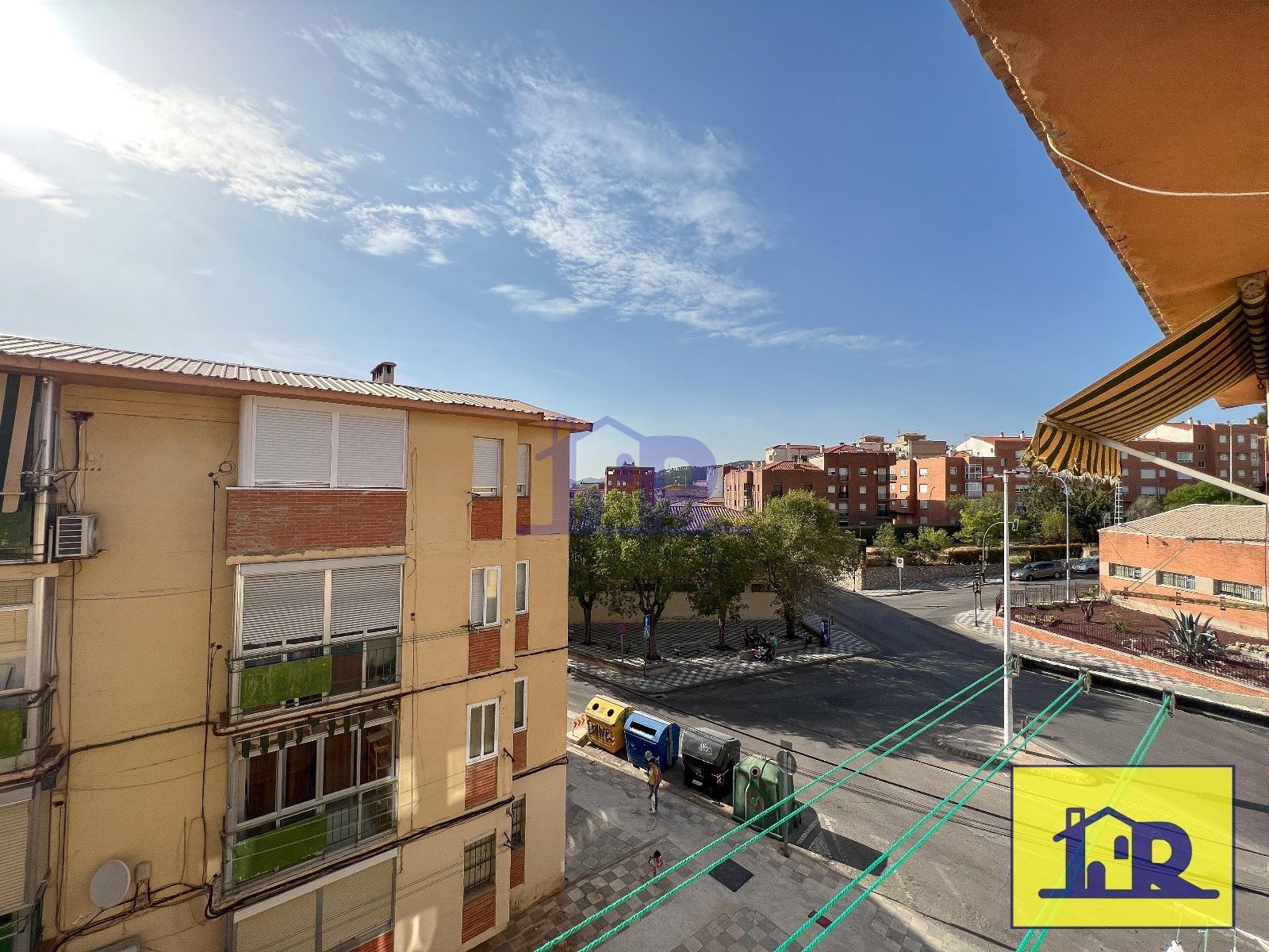 Vista exterior de Pis en venda en Cuenca Capital amb Calefacció, Terrassa i Moblat