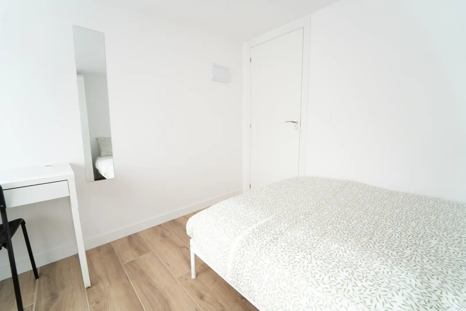 Bedroom of Flat for rent in Madrid  with Heating, Furnished and Oven
