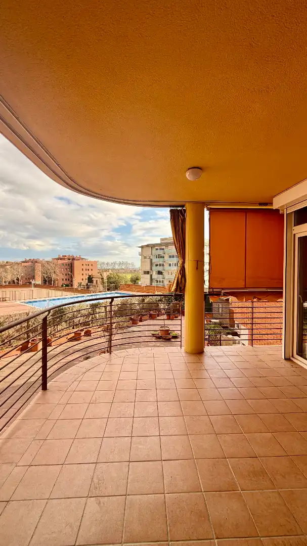 Terrasse von Wohnung zum Verkauf in Figueres mit Klimaanlage, Heizung und Möbliert
