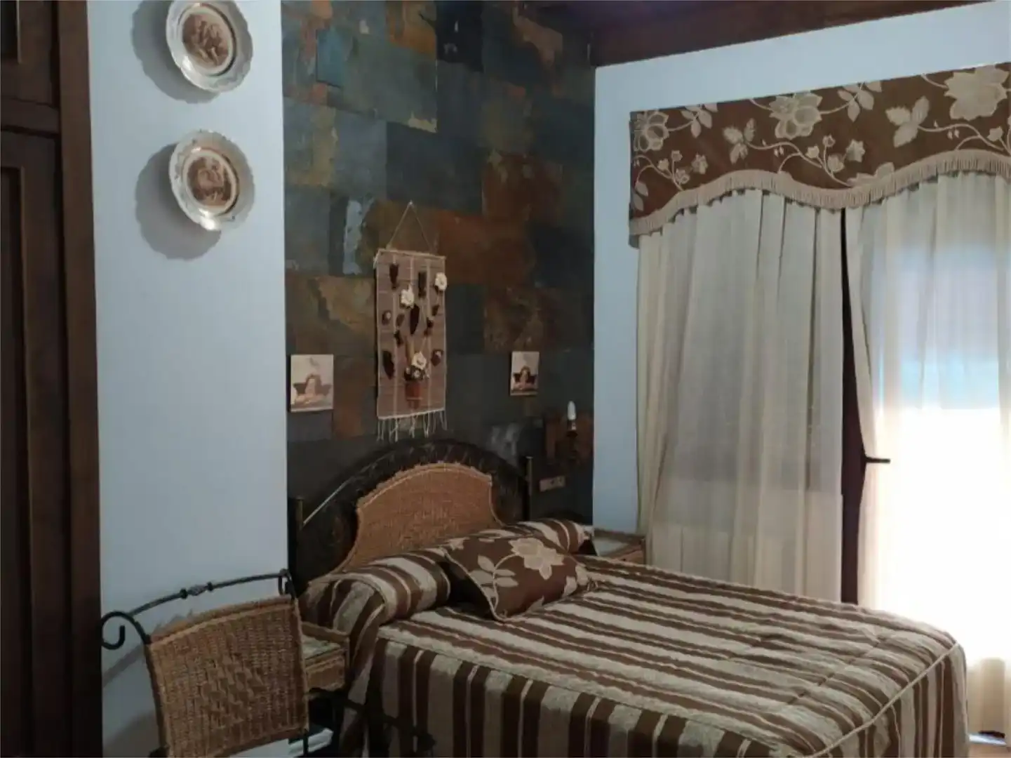 Dormitori de Casa adosada en venda en Luque amb Aire condicionat, Jardí privat i Traster