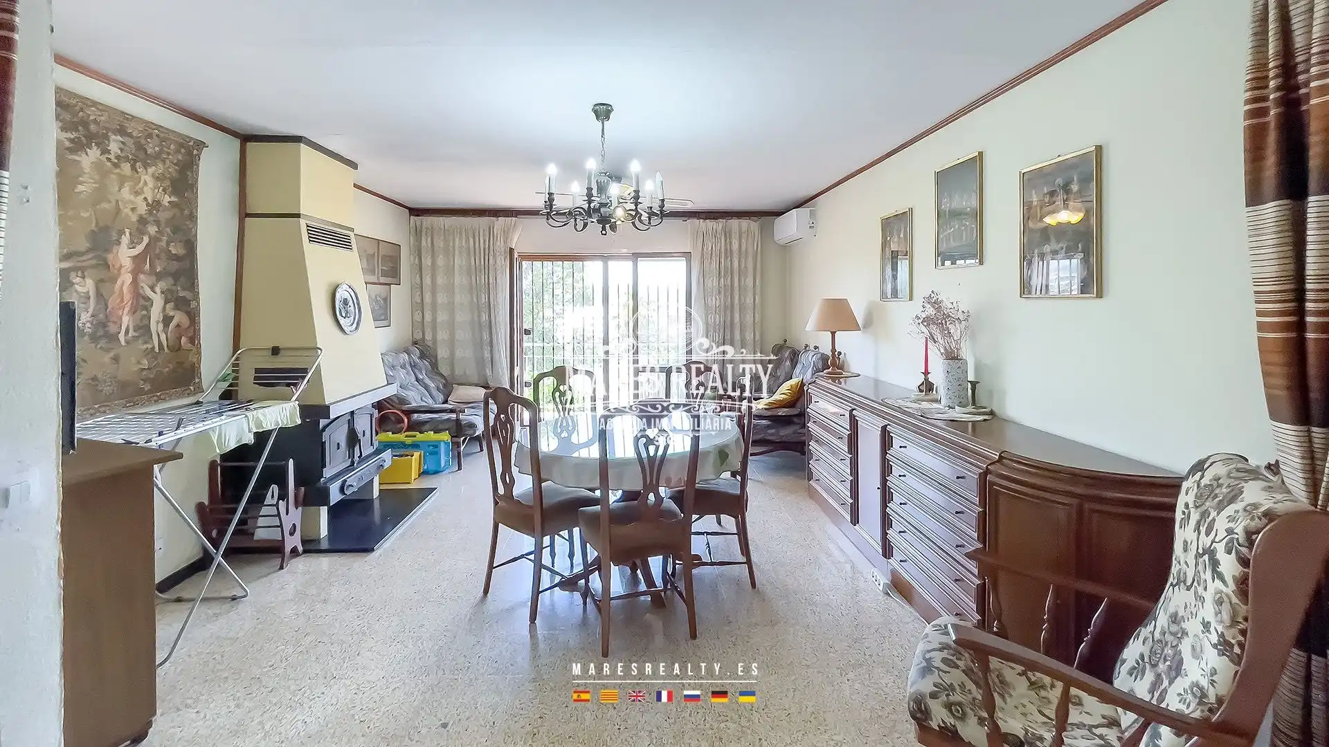 Esszimmer von Haus oder Chalet zum Verkauf in Lloret de Mar mit Klimaanlage, Heizung und Privatgarten