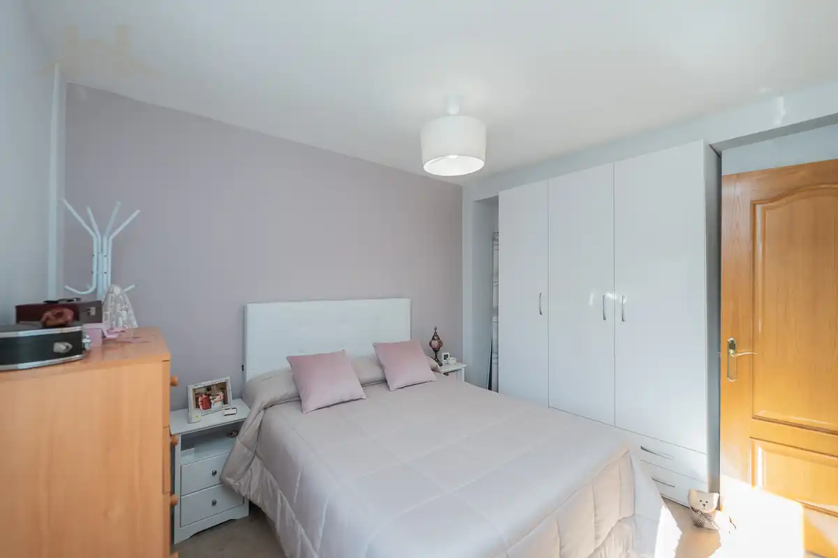 Bedroom of Flat for sale in Móstoles  with Air Conditioner and Heating