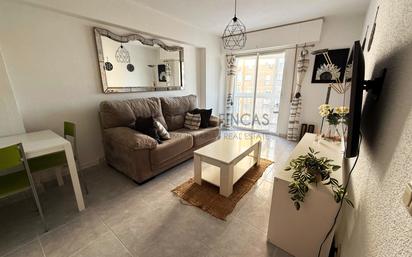 Living room of Flat for sale in Benalmádena  with Air Conditioner, Terrace and Furnished