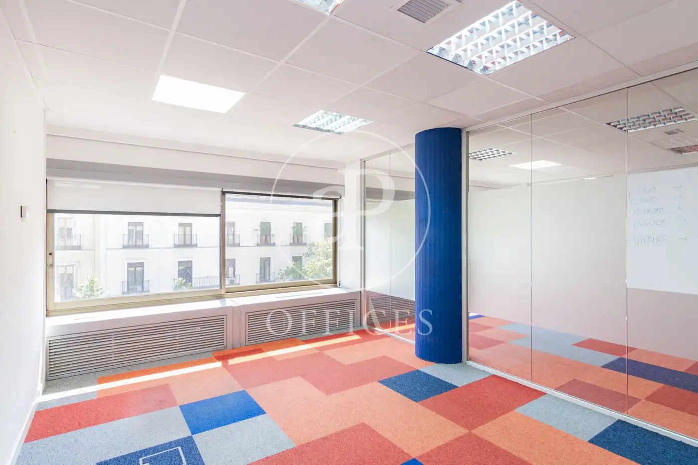 Office for rent in Madrid  with Air Conditioner