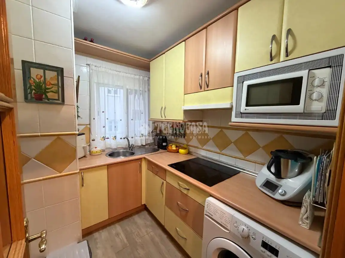 Kitchen of Flat for sale in Alcalá de Henares  with Air Conditioner and Terrace