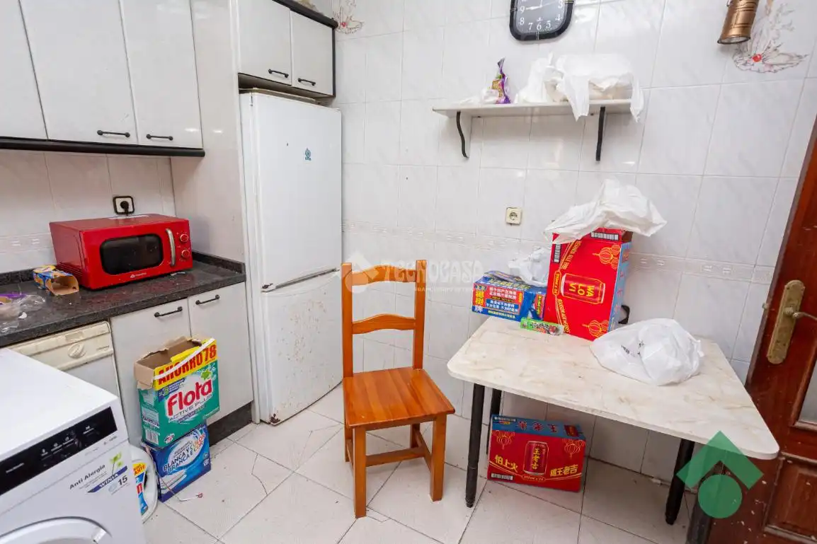 Cuina de Casa adosada en venda en Algeciras amb Terrassa
