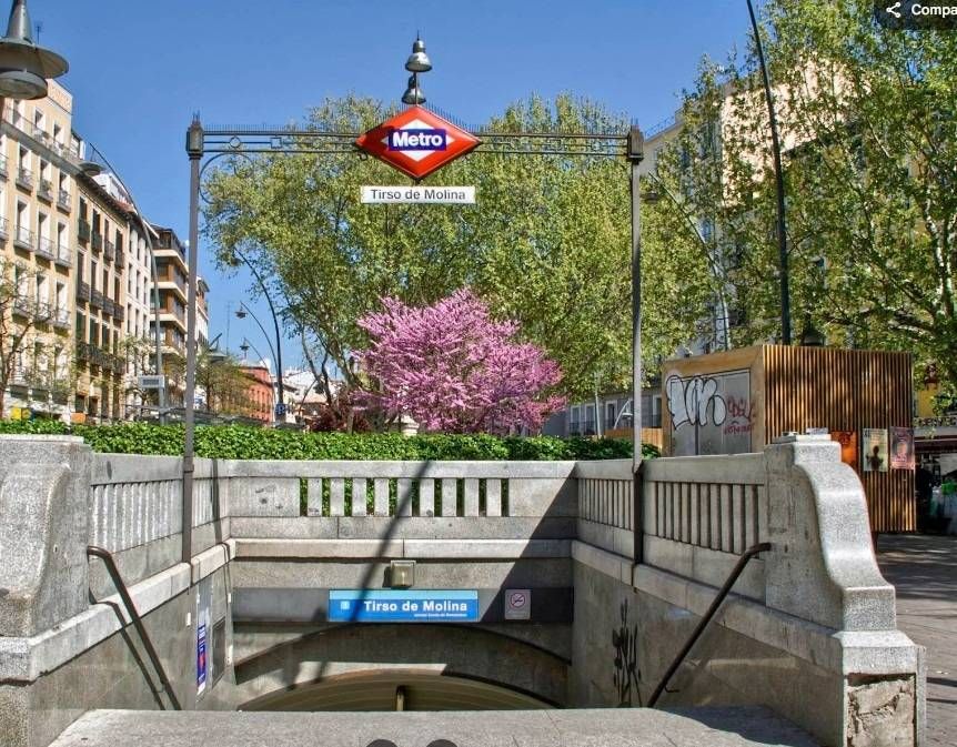 Vista exterior de Planta baixa en venda en  Madrid Capital