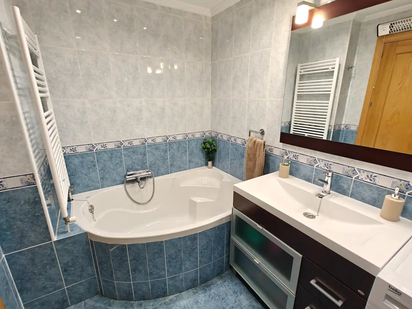 Baño de Piso en venta en Fuensalida con Aire acondicionado, Calefacción y Trastero