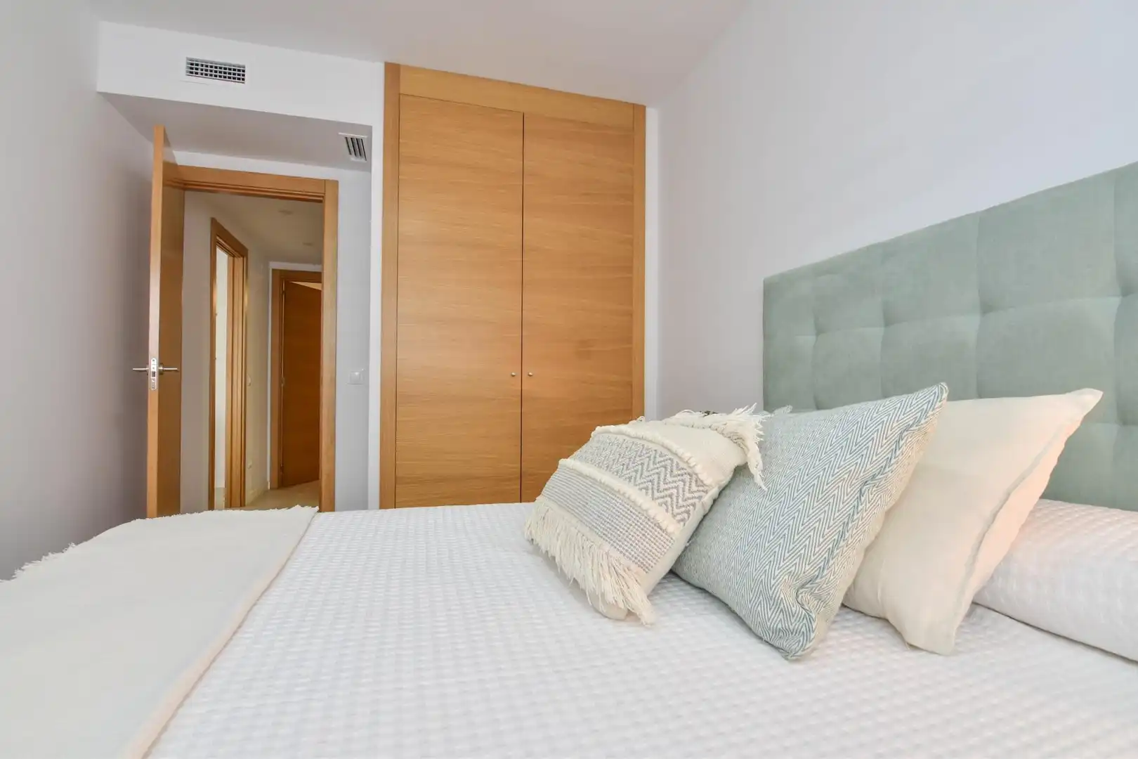 Bedroom of Flat for rent in El Puig de Santa Maria  with Air Conditioner, Heating and Private garden