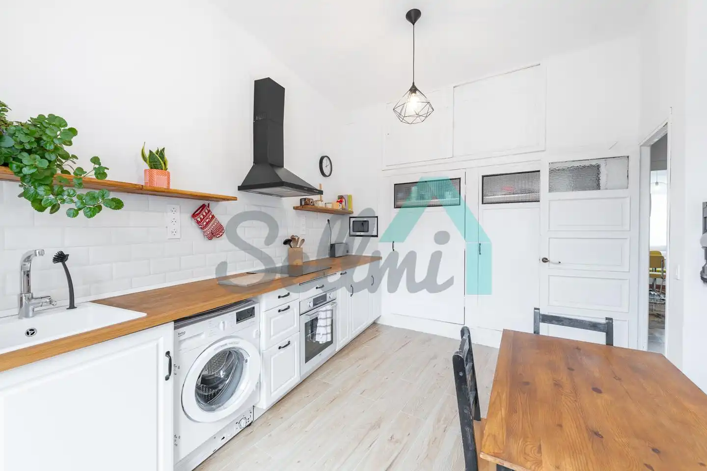 Kitchen of Flat for rent in Gijón   with Heating, Terrace and Furnished