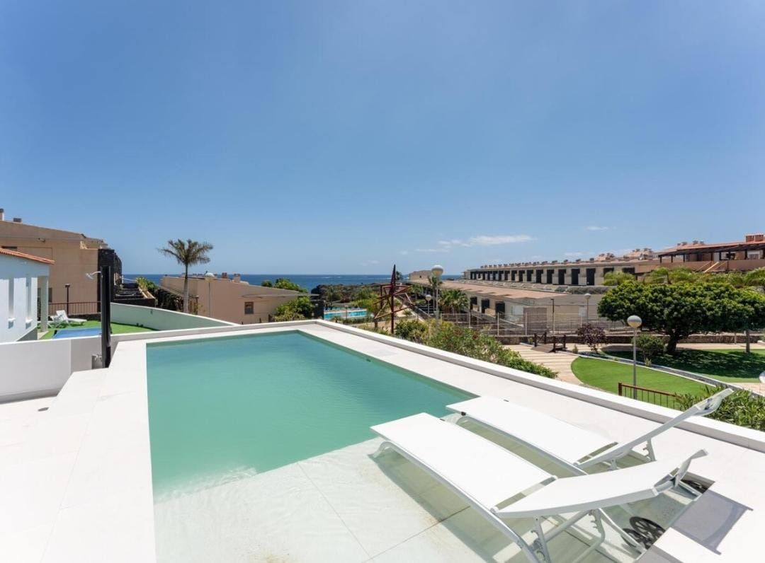 Swimming pool of House or chalet to rent in San Miguel de Abona  with Air Conditioner, Terrace and Swimming Pool