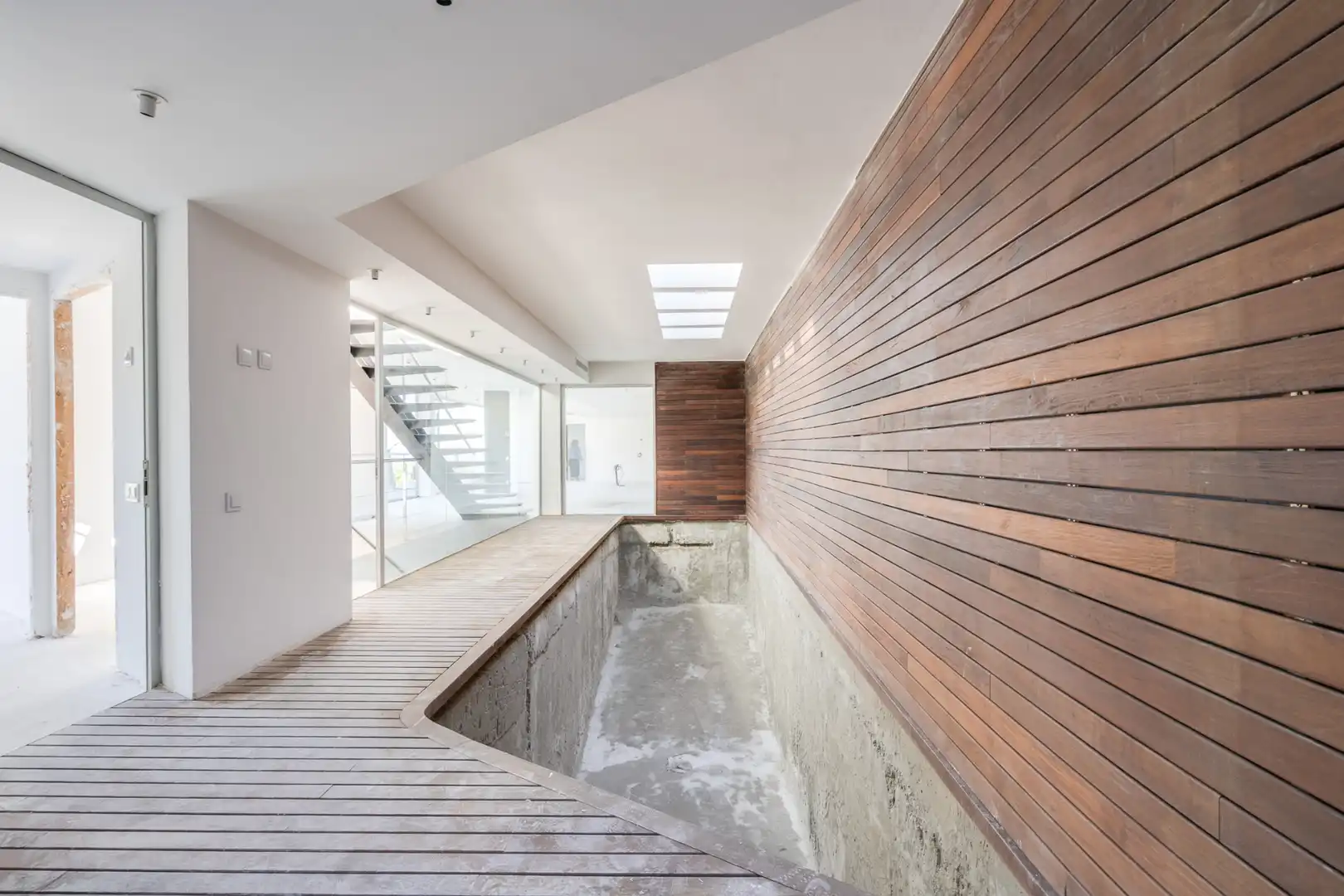 Piscina de Casa o xalet en venda en Sant Esteve Sesrovires amb Aire condicionat, Calefacció i Jardí privat