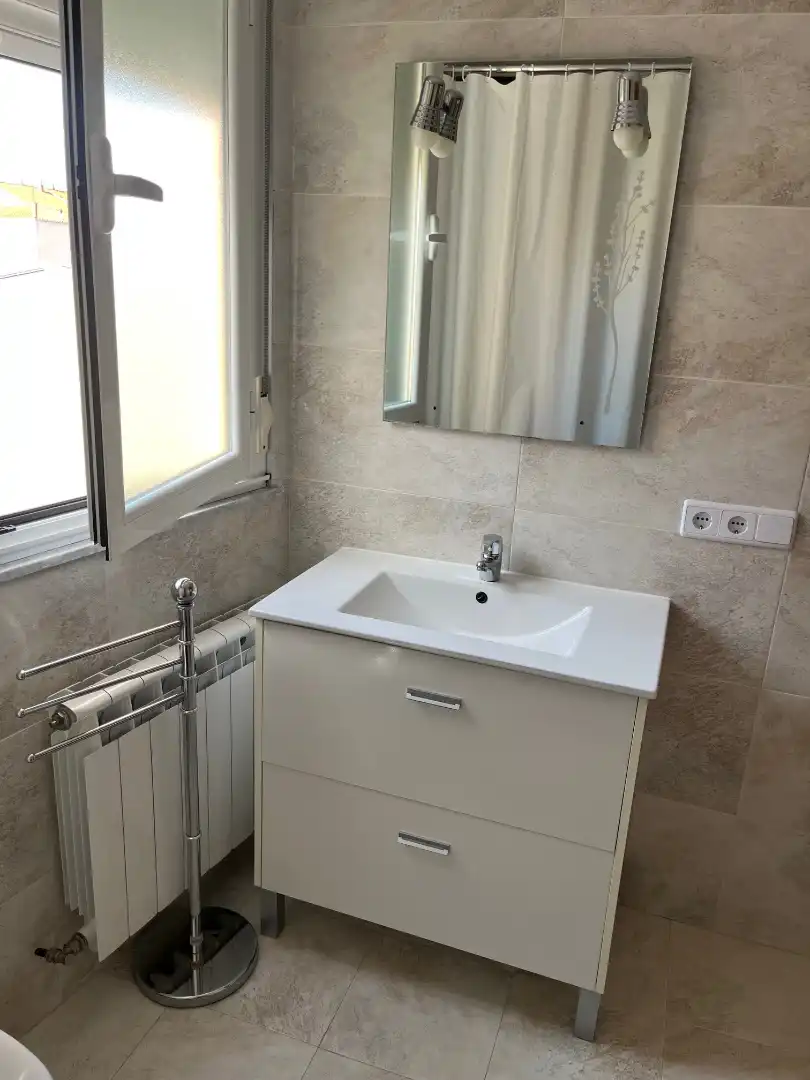 Bathroom of Flat for sale in Castellanos de Moriscos  with Heating, Parquet flooring and Furnished
