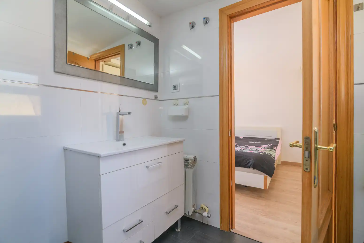 Bany de Casa o xalet en venda en Castelldefels amb Aire condicionat, Calefacció i Terrassa