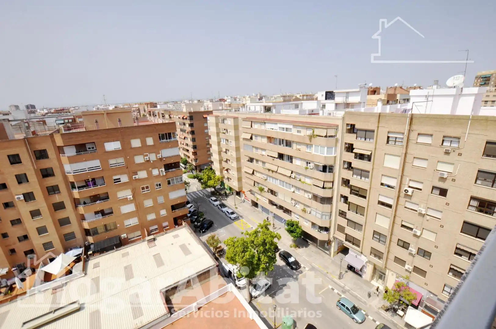Vista exterior de Piso en venta en Valencia con Balcón