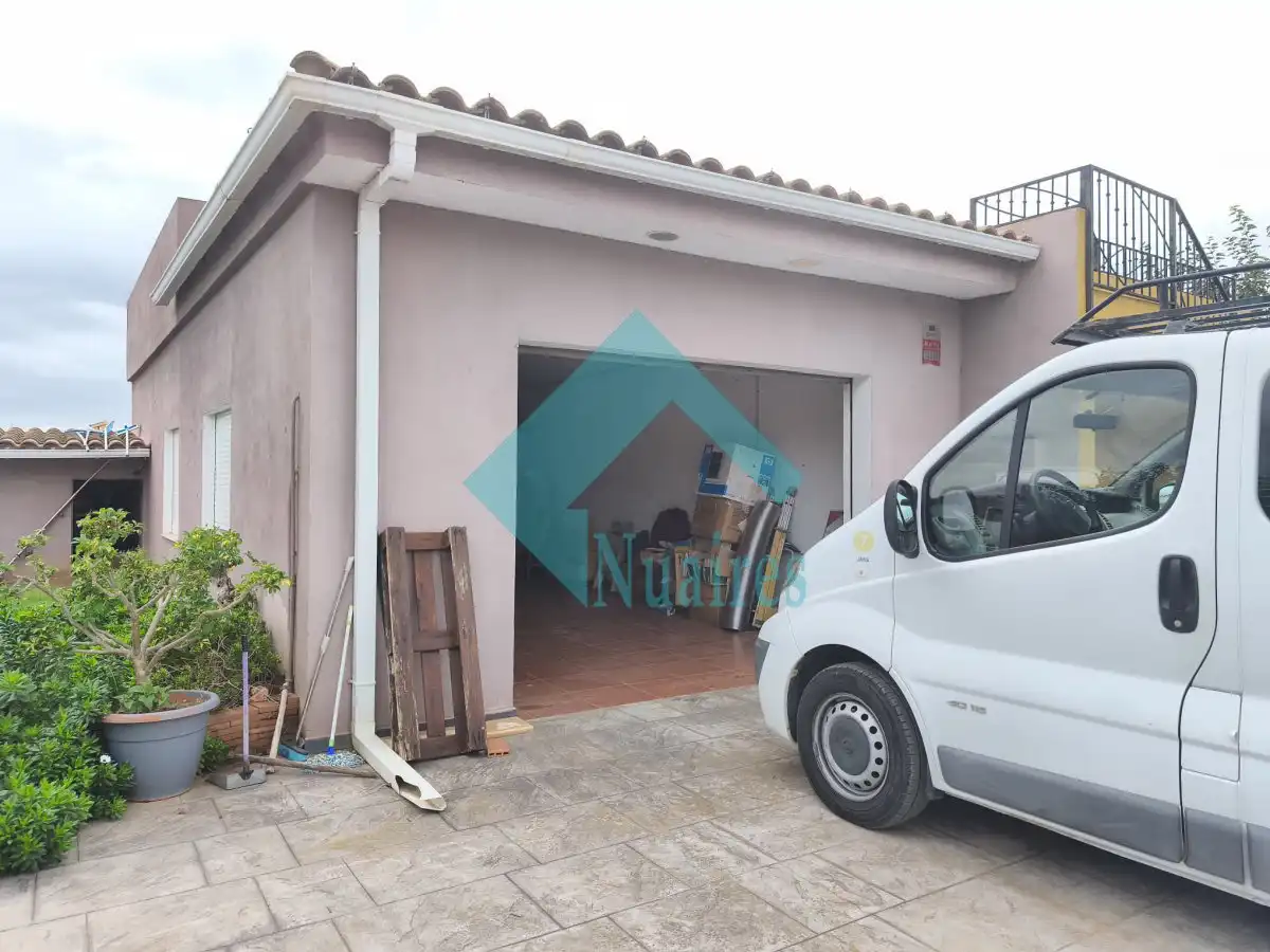 Parking de Casa o chalet en venta en Castellón de la Plana / Castelló de la Plana con Aire acondicionado, Calefacción y Jardín privado