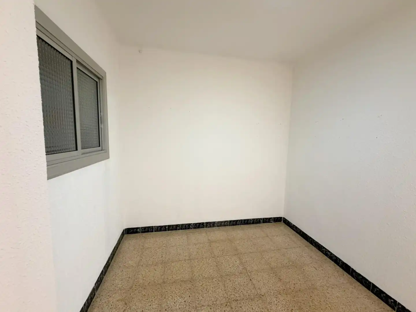 Schlafzimmer von Wohnung zum Verkauf in L'Hospitalet de Llobregat mit Balkon