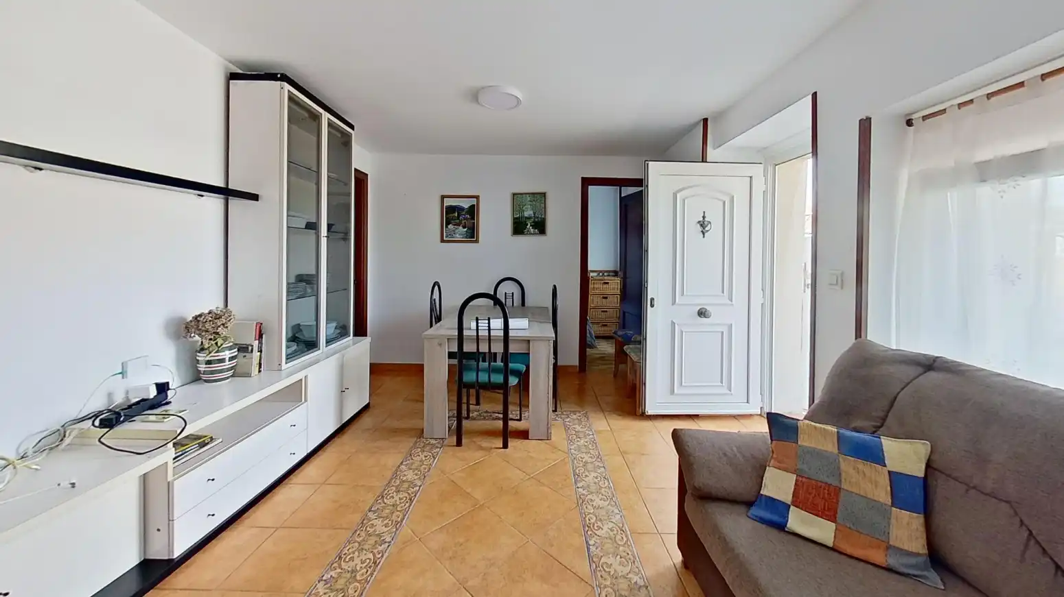 Sala d'estar de Casa adosada en venda en Suances amb Terrassa i Balcó
