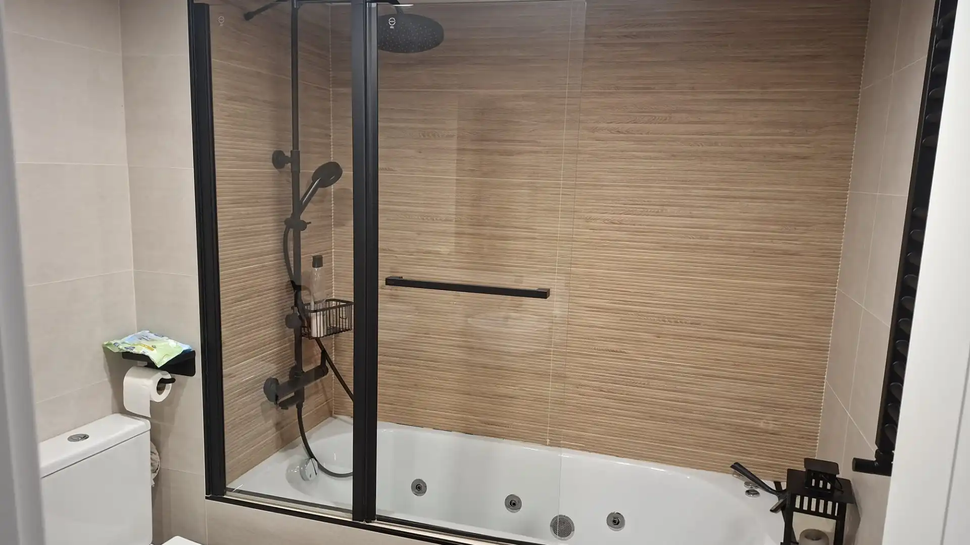 Baño de Piso en venta en Coslada con Aire acondicionado, Calefacción y Trastero
