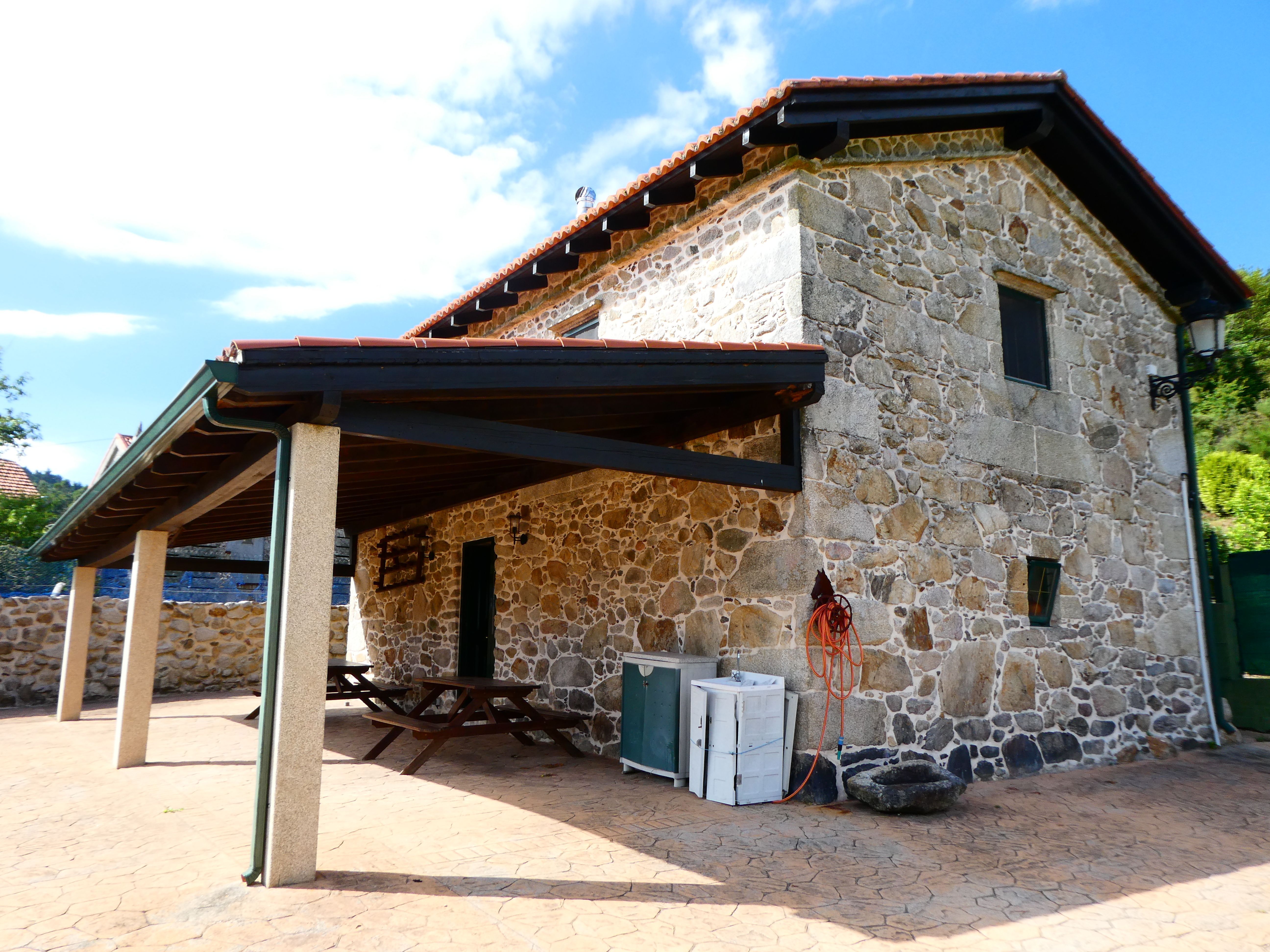 Exterior view of House or chalet for sale in Muros  with Terrace
