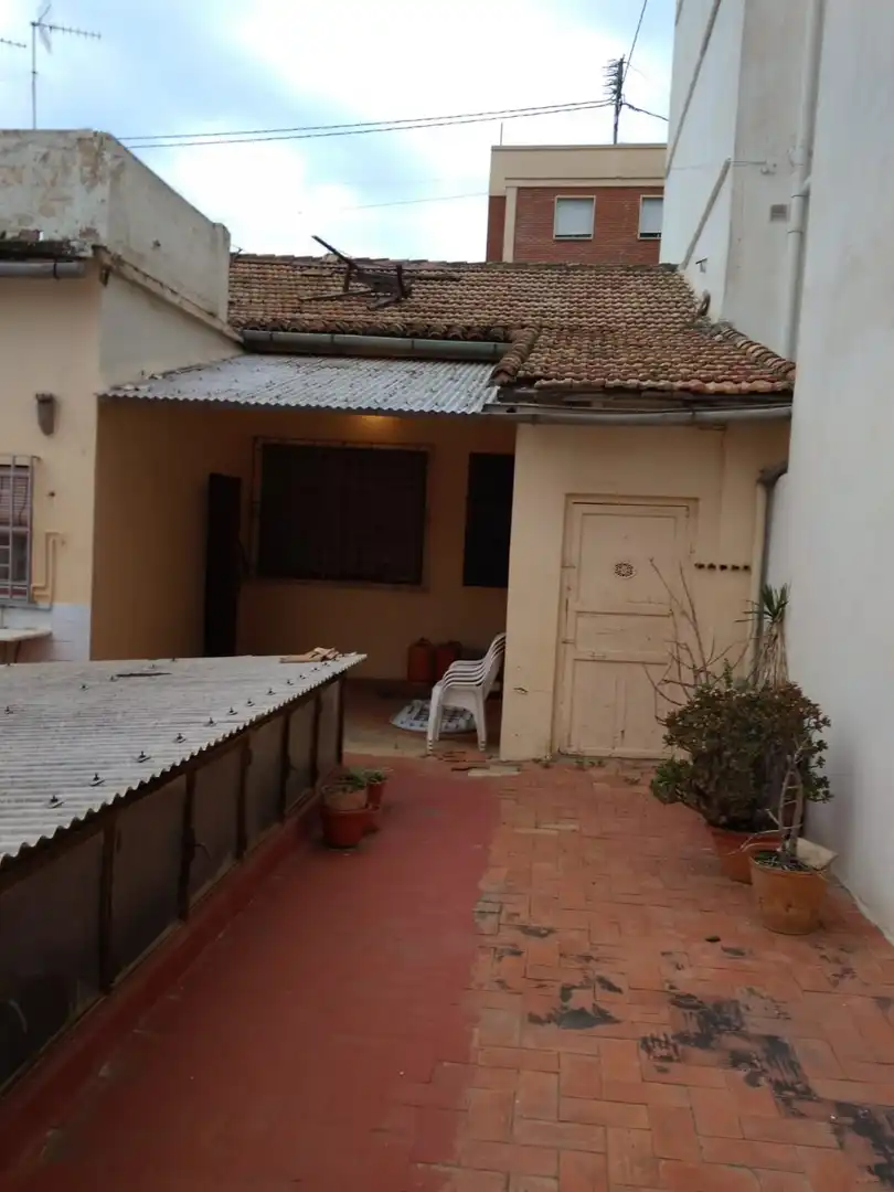 Vista exterior de Casa o xalet en venda en Valencia amb Terrassa