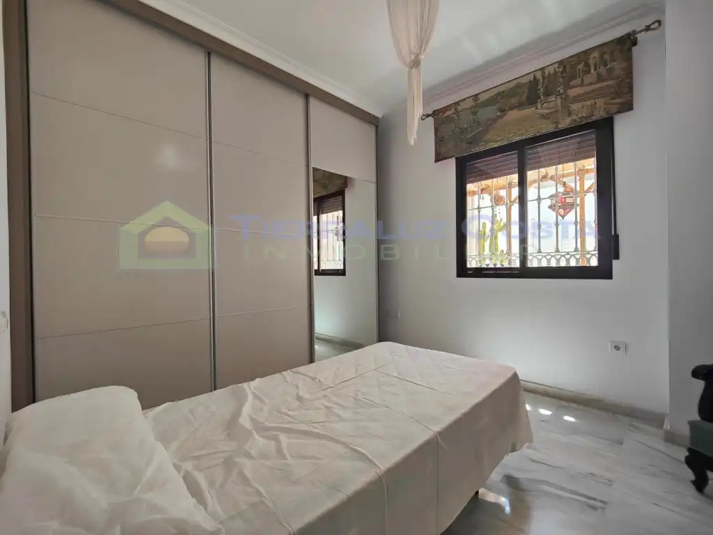 Habitación de Planta baja en venta en Lepe con Aire acondicionado y Amueblado
