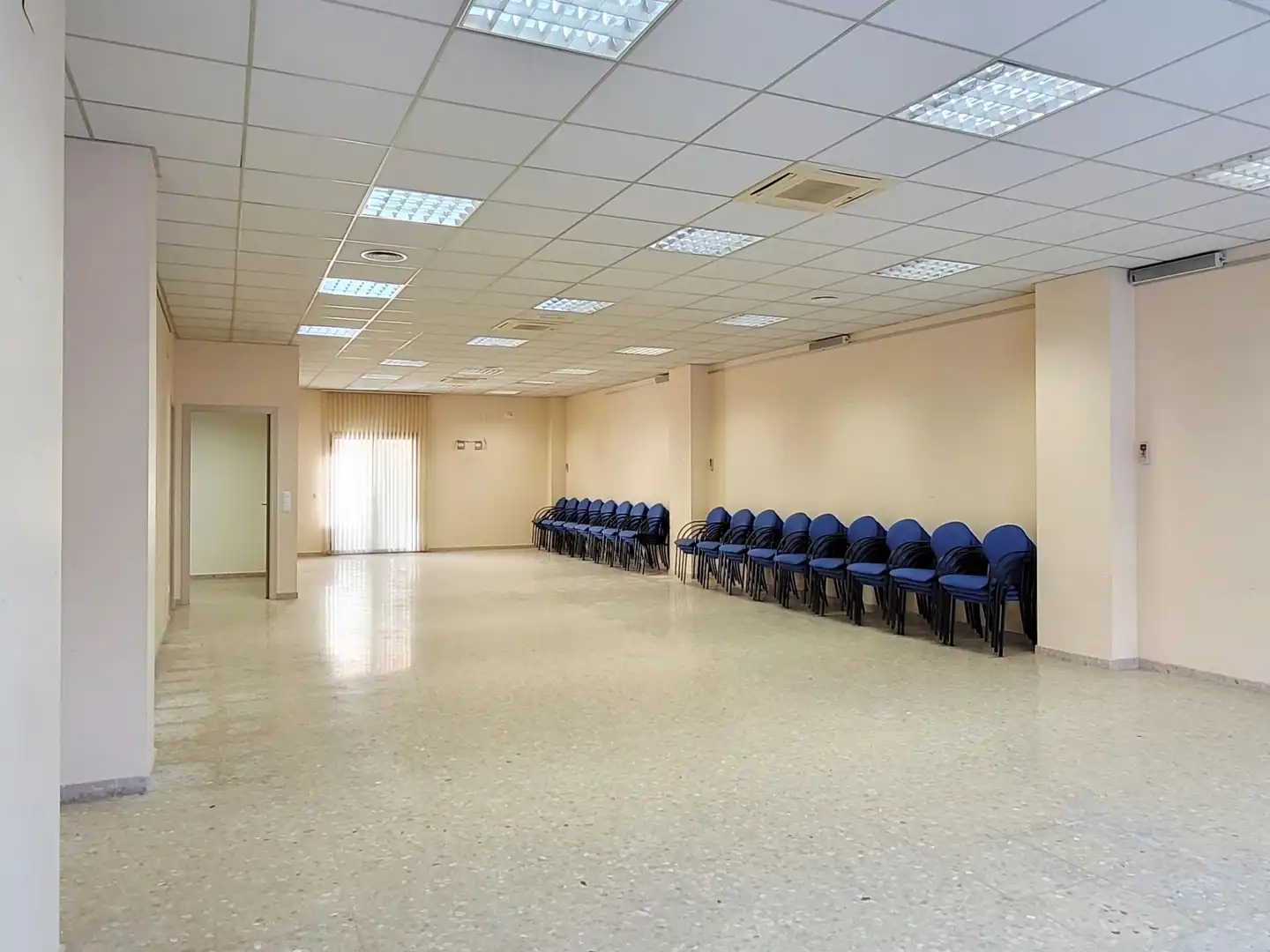 Local comercial en venda a del Canal, imagen 2
