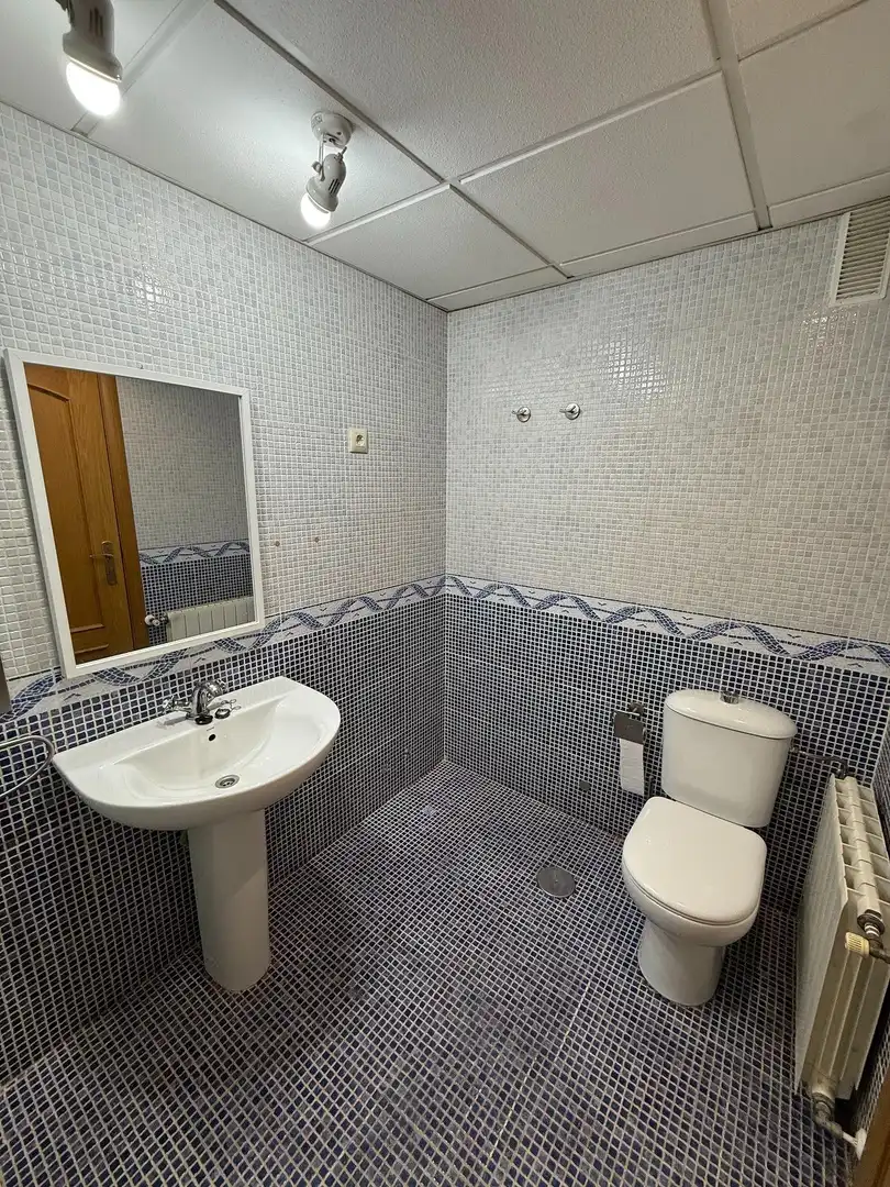 Piso con ascensor en venta en Maria Auxiliadora - Barriada de Llera, imagen 17