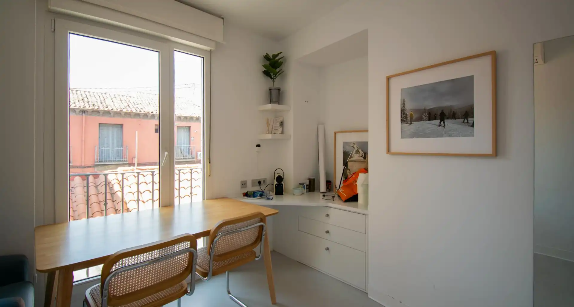 Balcony of Flat for share in Madrid  with Air Conditioner, Heating and Furnished