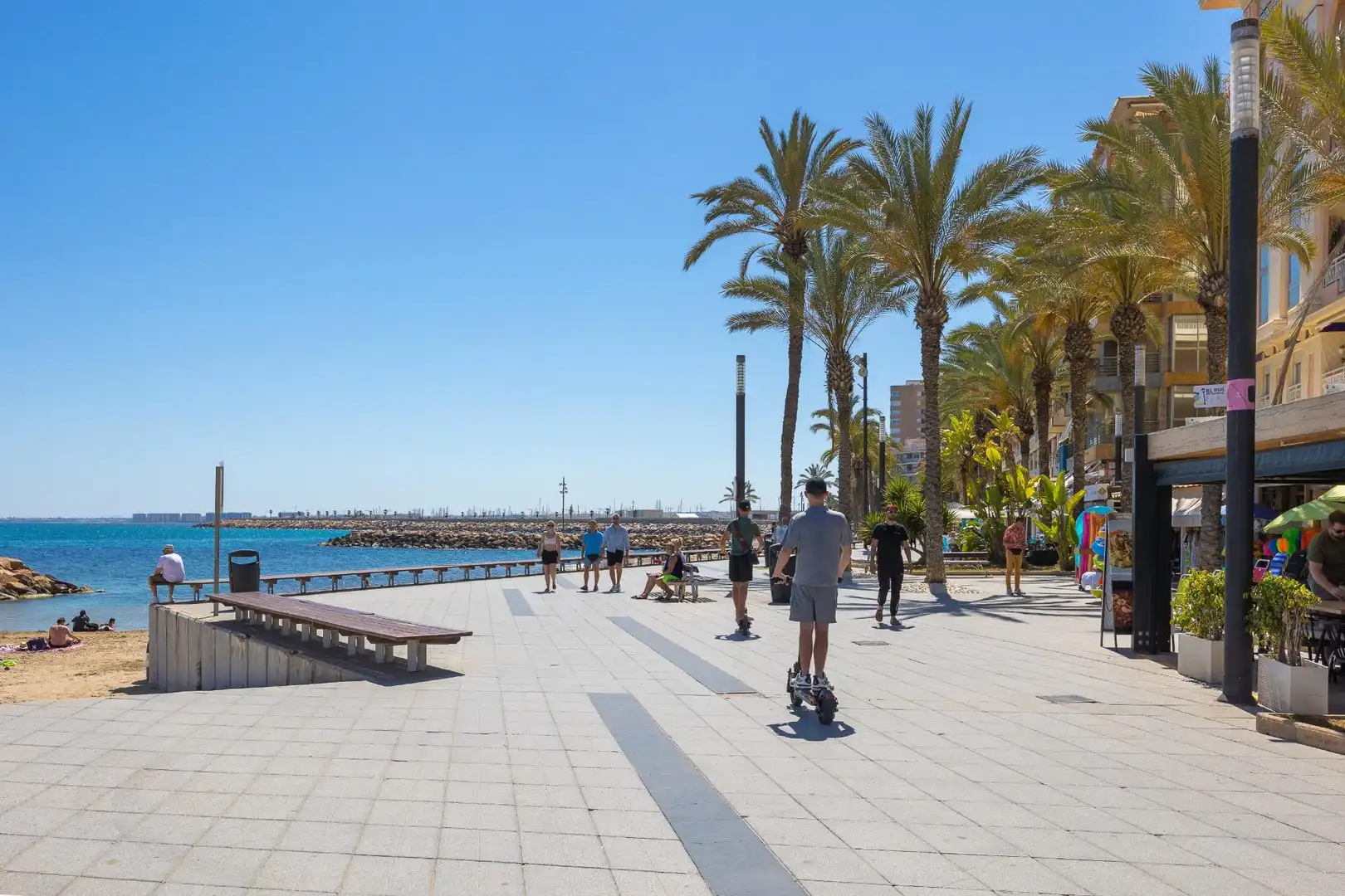 Exterior view of Study for sale in Torrevieja  with Air Conditioner, Terrace and Balcony