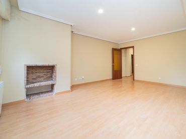 Piso con piscina en venta en Fontenebro - Altavista