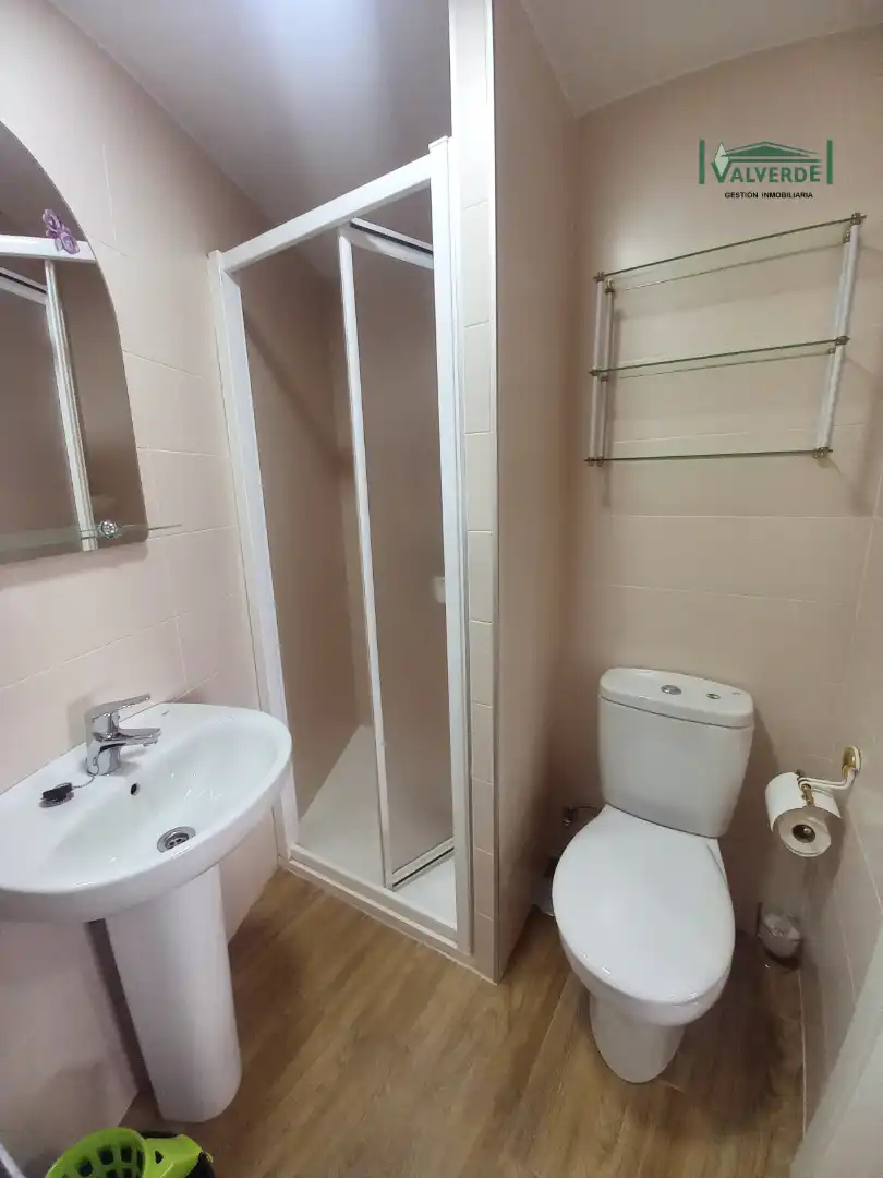 Study for rent in Granada, Granada