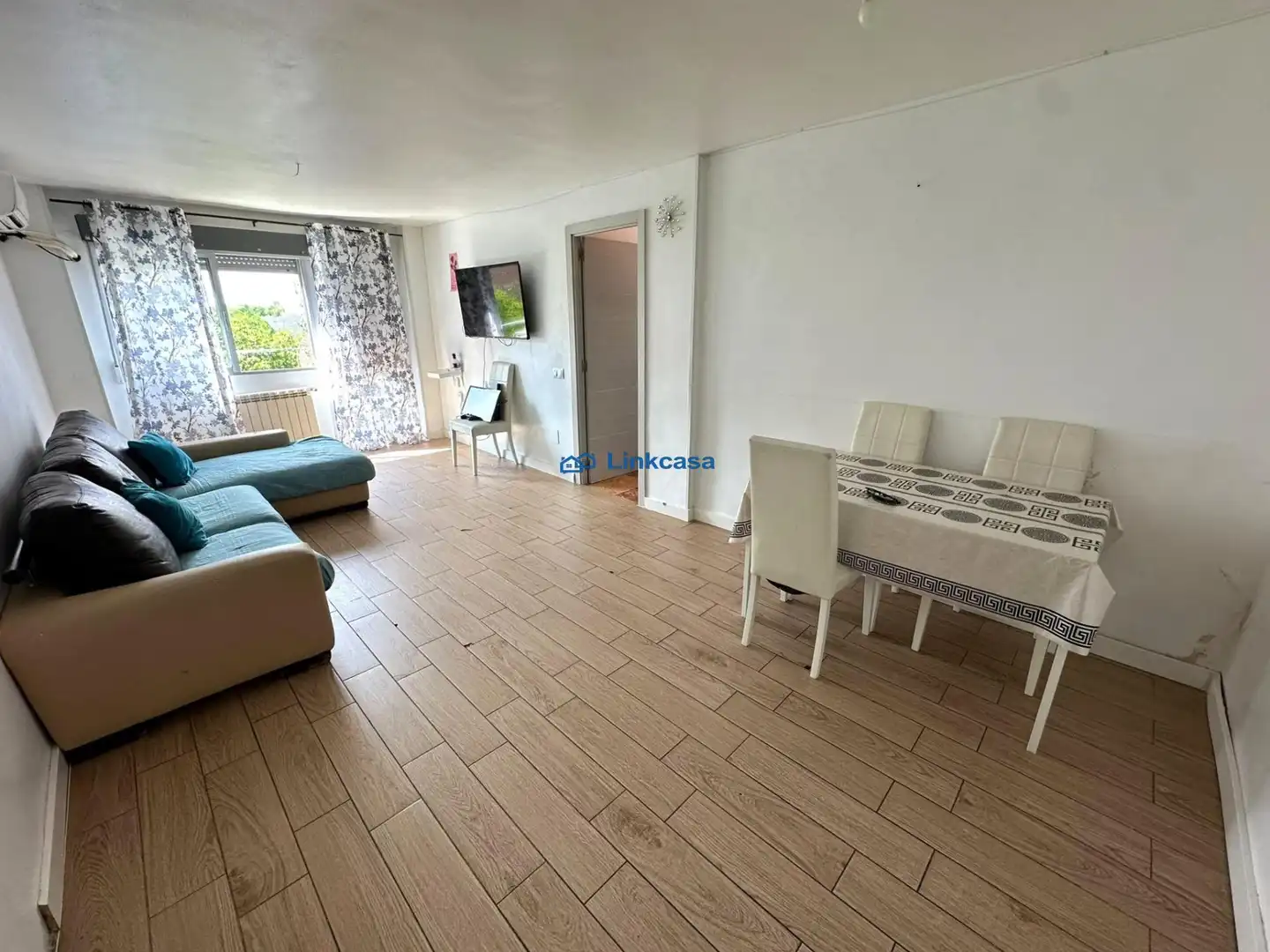 Living room of Flat for sale in Madrid  with Air Conditioner and Heating