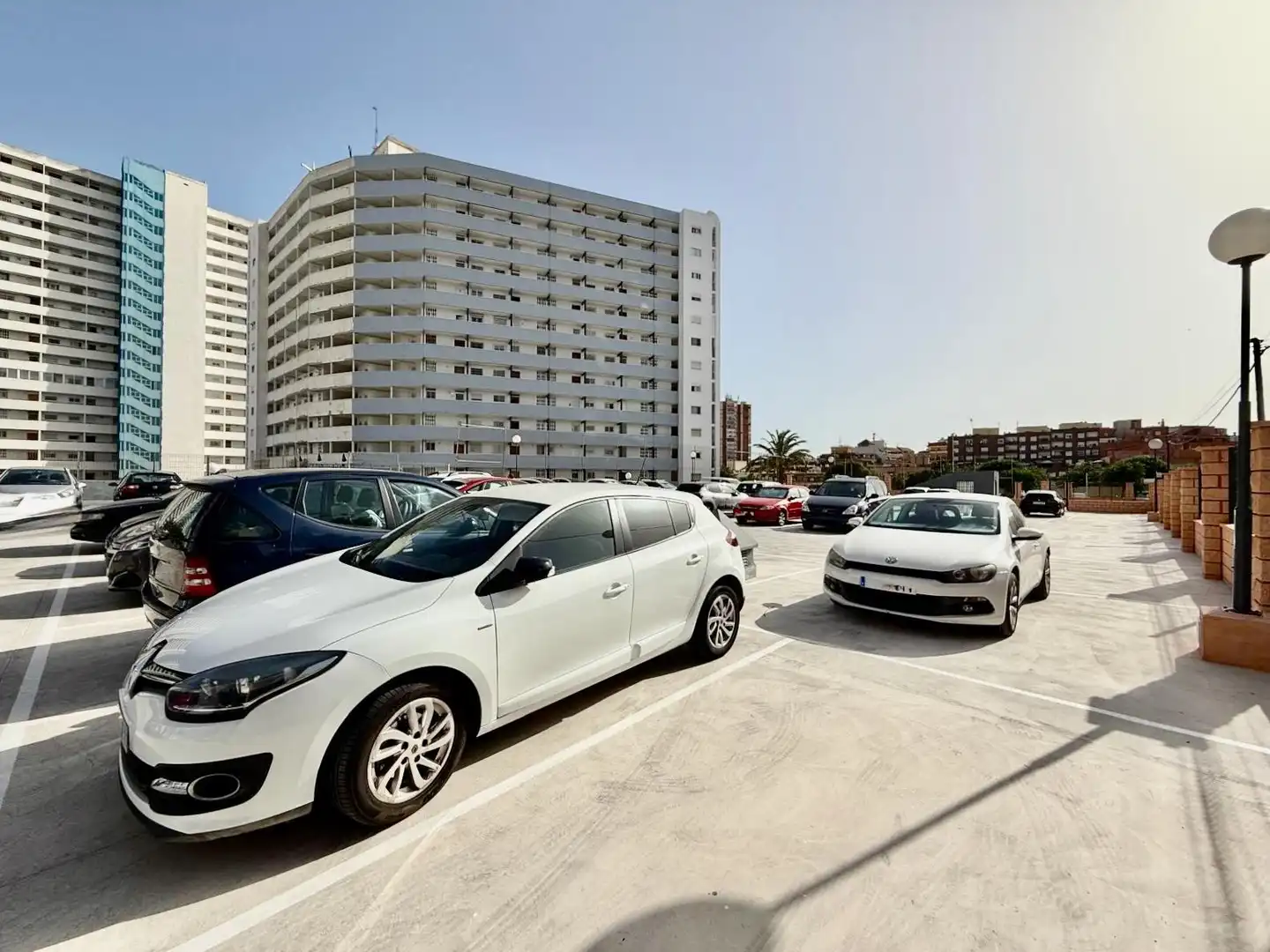 Parking de Apartamento en venta en Benidorm con Jardín privado, Terraza y Amueblado