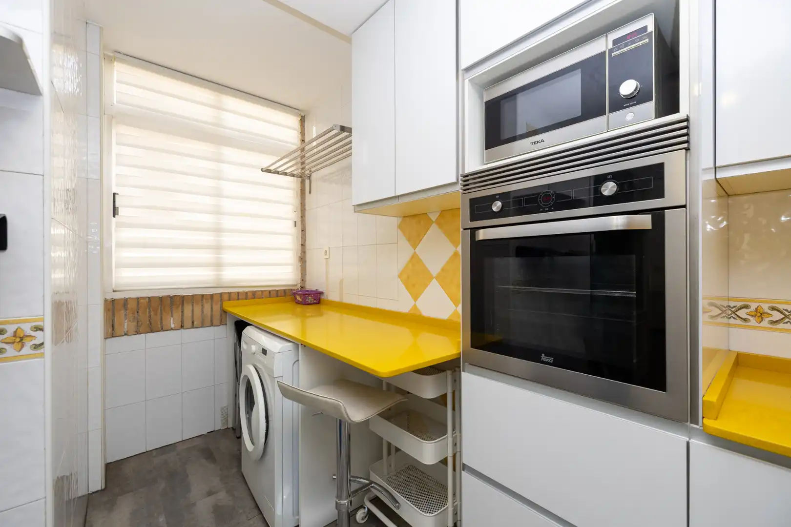 Kitchen of Flat for rent in Granada  with Air Conditioner, Heating and Terrace