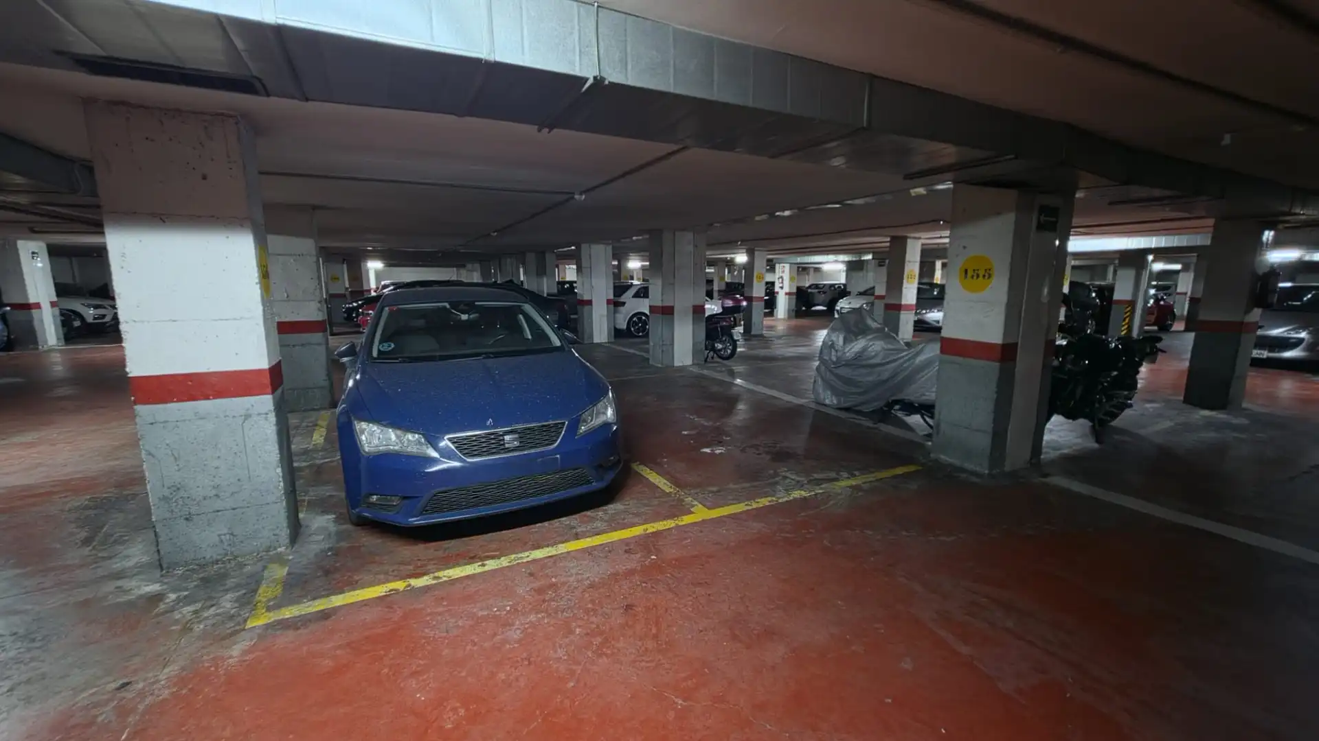Parkplatz von Wohnung zum Verkauf in Tarragona mit Klimaanlage, Terrasse und Ofen