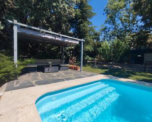 Swimming pool of House or chalet for sale in Valdemorillo  with Air Conditioner, Heating and Private garden