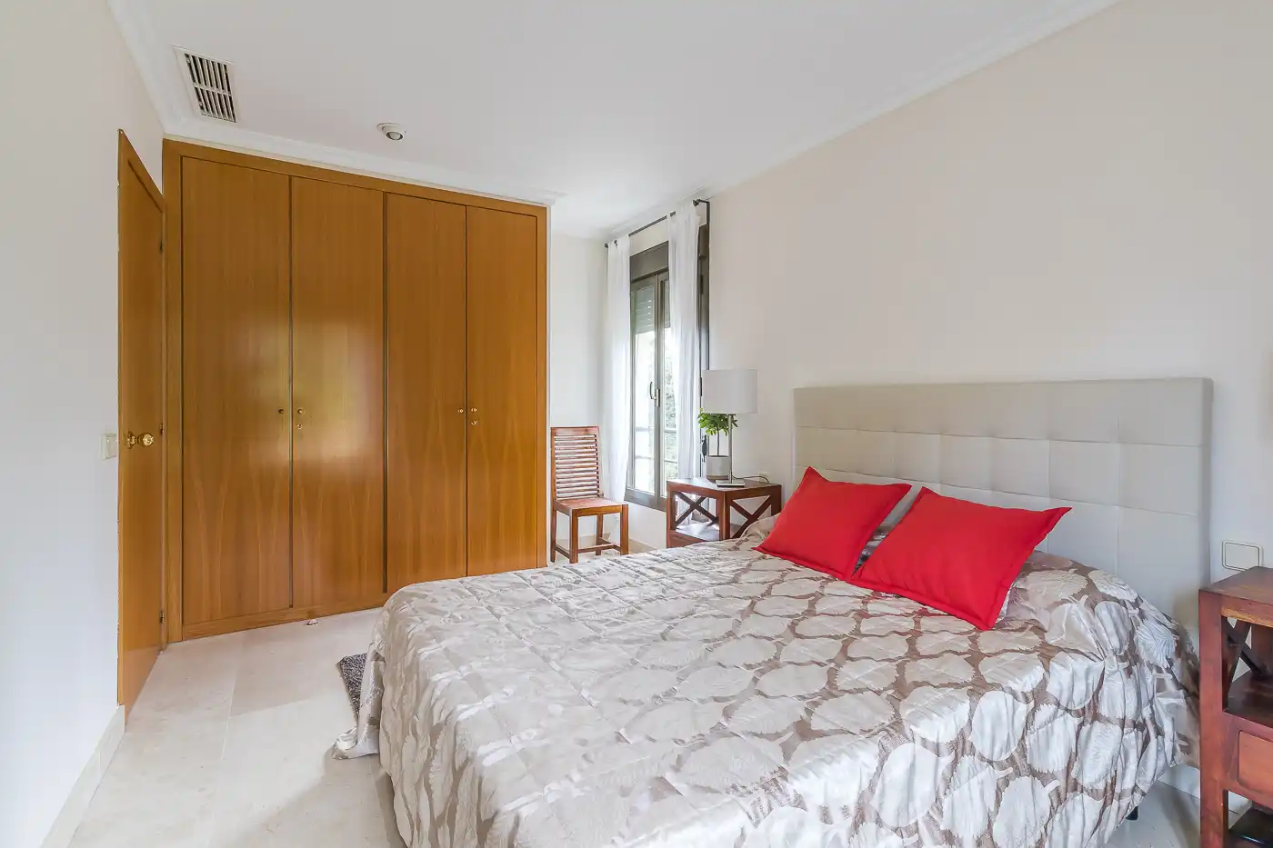 Habitación de Piso de alquiler en Las Rozas de Madrid con Aire acondicionado, Calefacción y Trastero